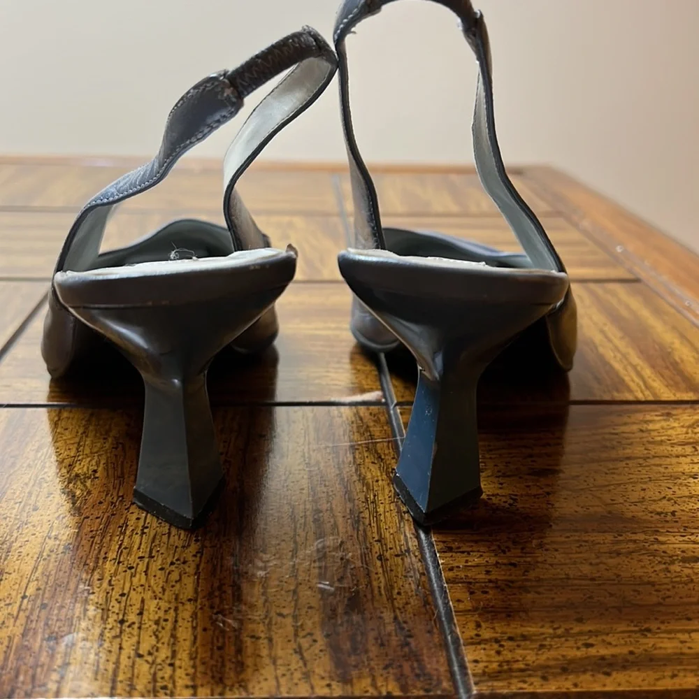 Jennifer More Periwinkle slingback shooed sz 91/2.